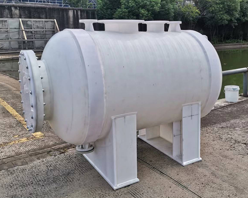 容器（真空、常压）